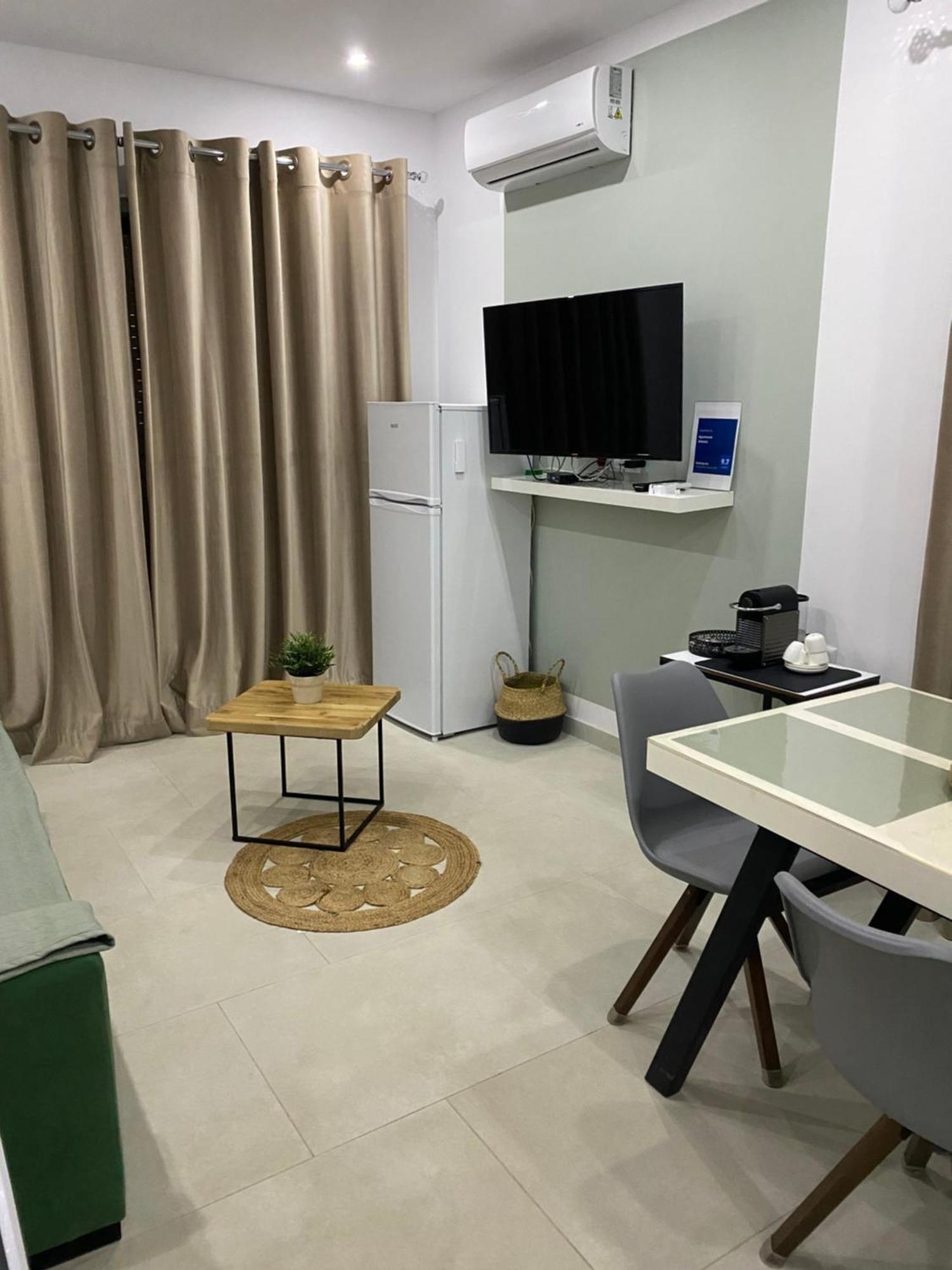 Apartment Artemis Himare Exterior photo